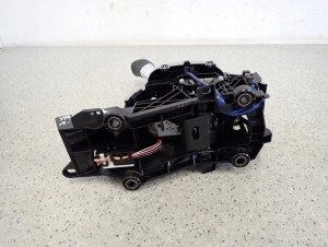 TOYOTA YARIS III AUTOMAT 12-1.33i DŹWIGNIA ZMIANY BIEGÓW AUTOMAT 8/8 MINIATURA