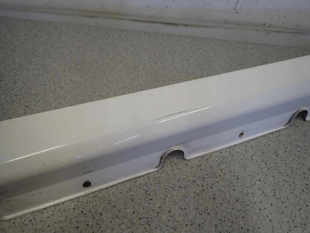 HYUNDAI i30 HB 07-11 LISTWA PROGOWA LEWA TCW 5/12