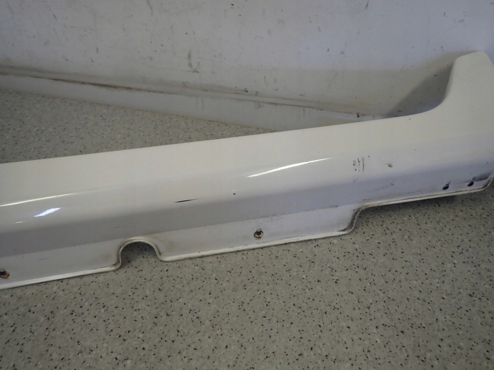 HYUNDAI i30 HB 07-11 LISTWA PROGOWA LEWA TCW 6/12