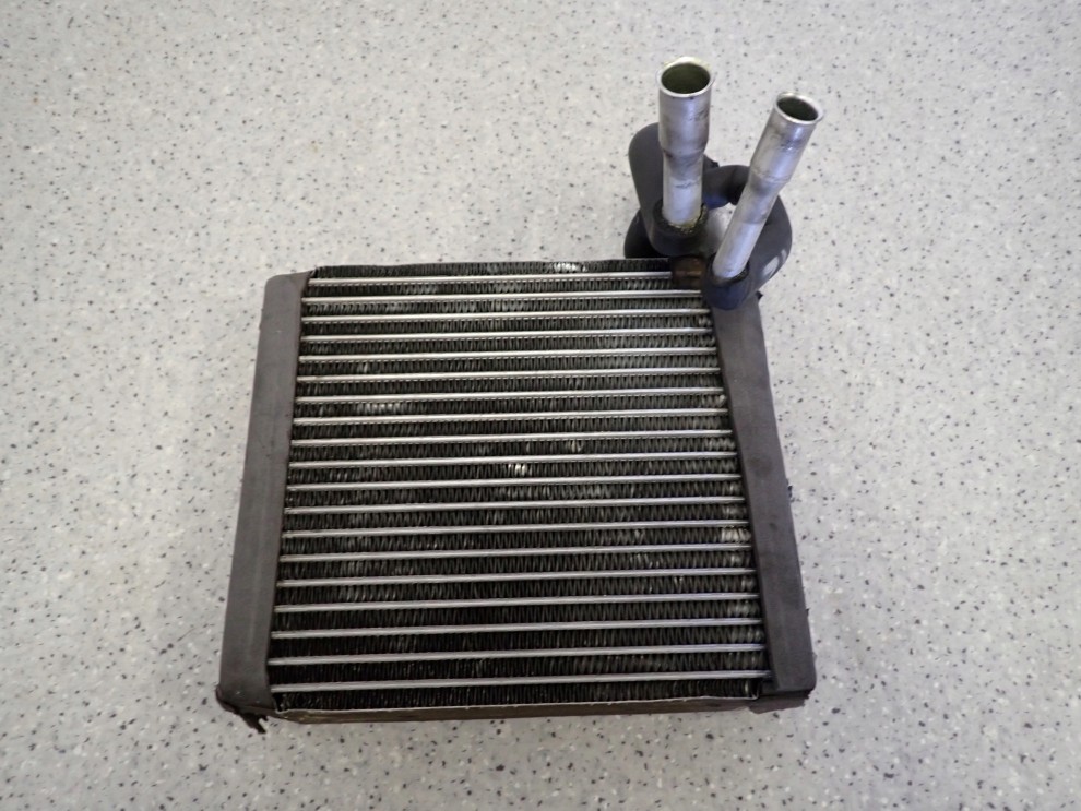 MAZDA 2 II DY 02-07 PAROWNIK KLIMATYZACJI 1/3