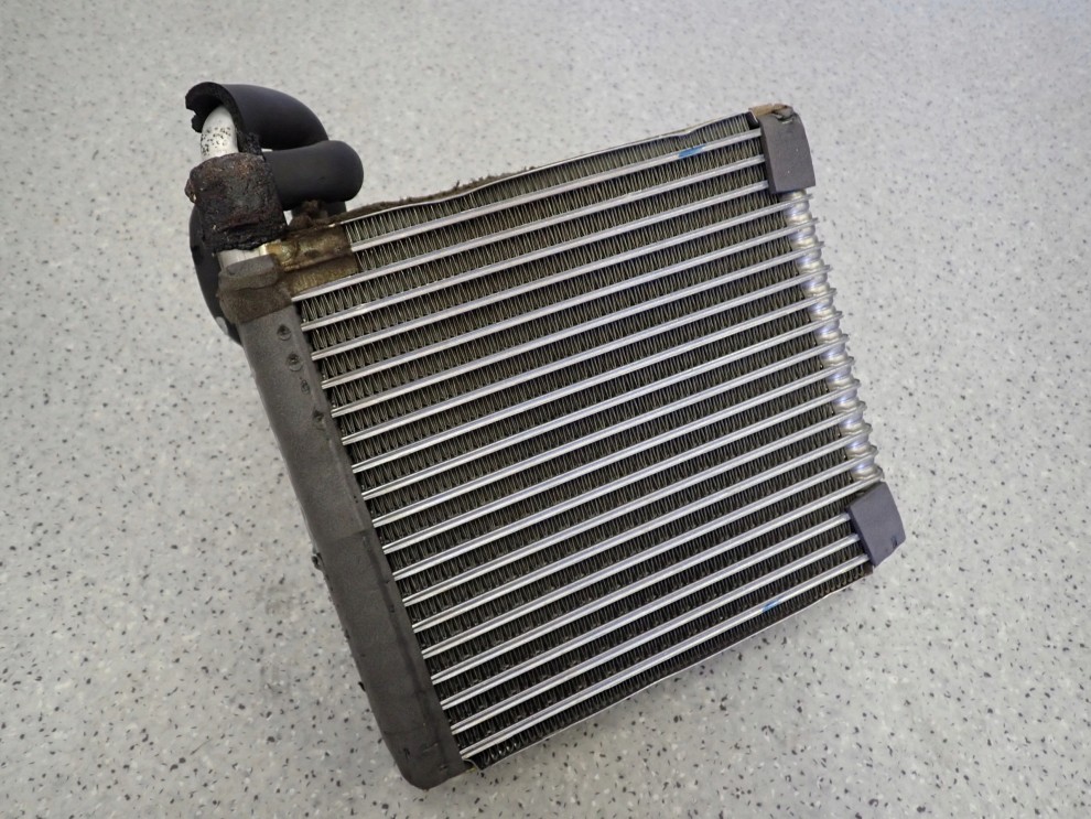 MAZDA 2 II DY 02-07 PAROWNIK KLIMATYZACJI 3/3