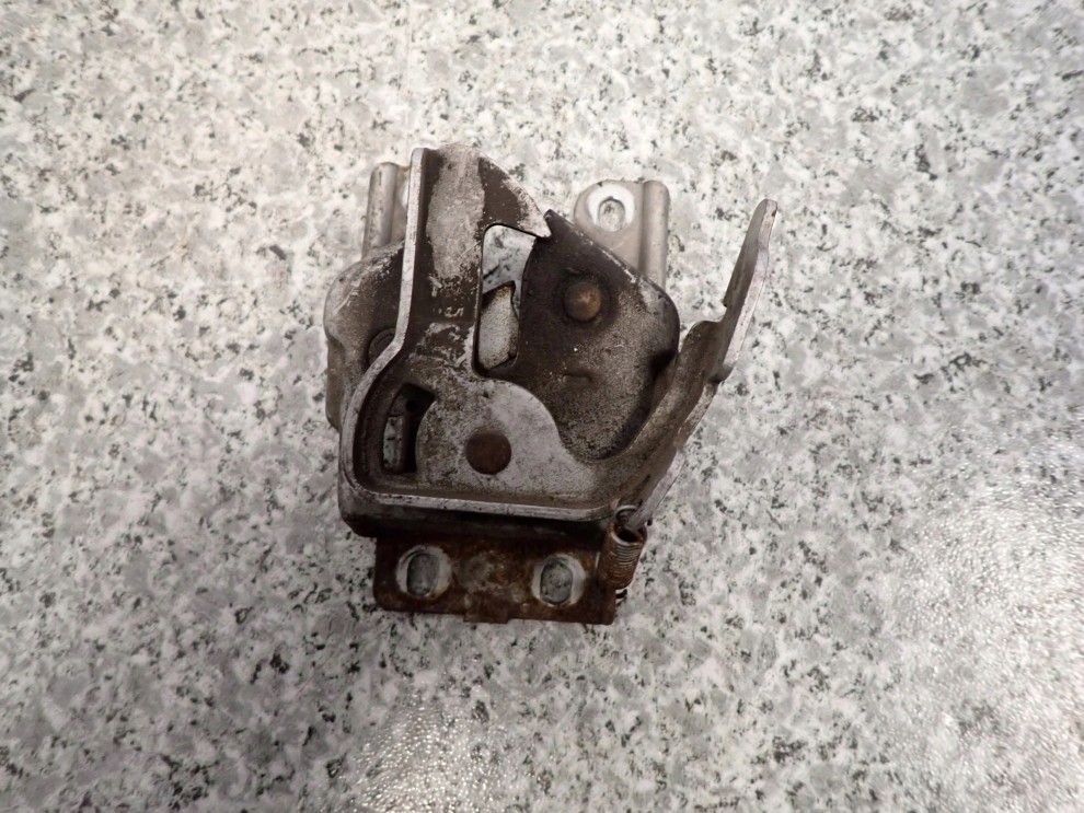 SUZUKI LIANA 01- ZAMEK MASKI 1/3