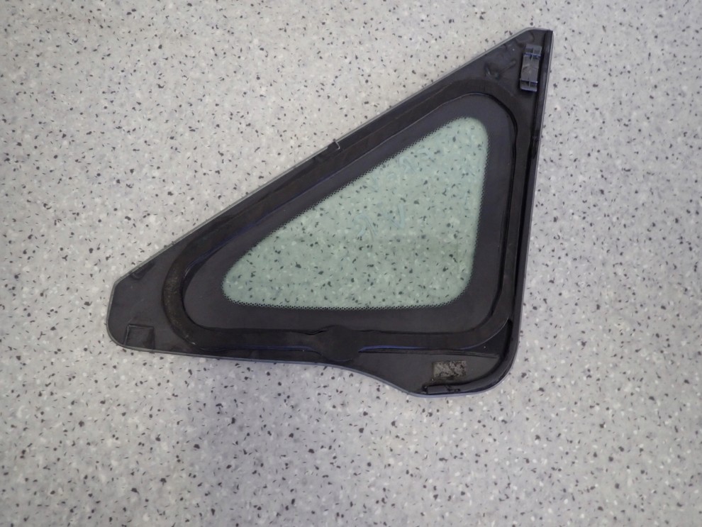 HONDA FRV FR-V 05- SZYBA PRZEDNIA PRAWA KAROSERYJNA 4/4