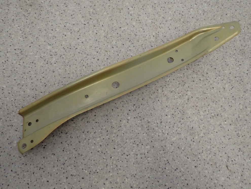 SUZUKI SWIFT MK7 10- WSPORNIK OKULAR PASA PRZEDNIEGO LEWY 3/3