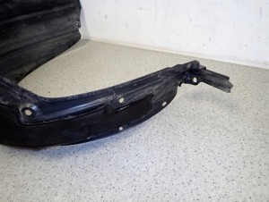 TOYOTA YARIS II 06-11 NADKOLE PRZEDNIE LEWE 9/11 MINIATURA