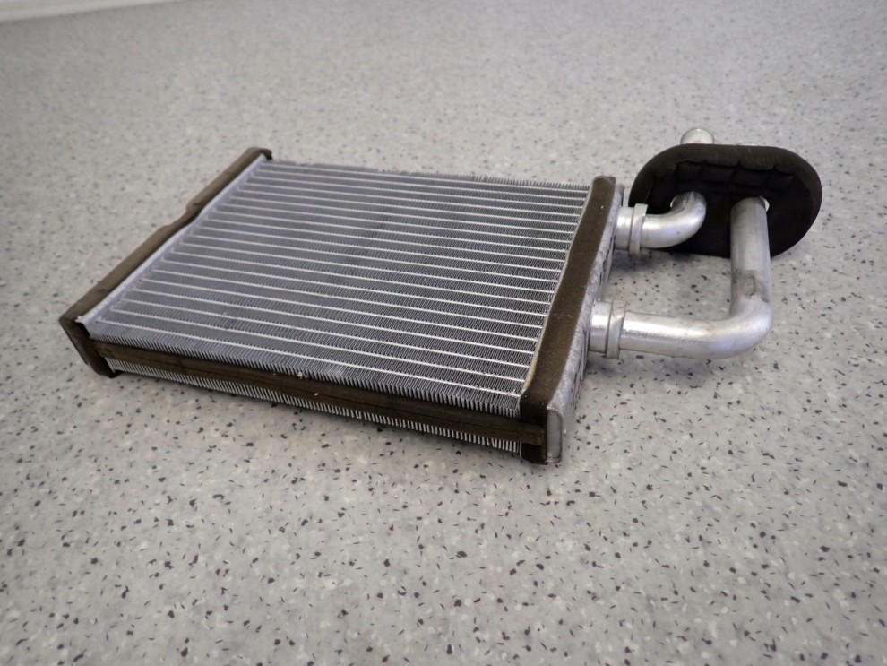 MITSUBISHI LANCER 04-08 NAGRZEWNICA RADIATOR 4/10