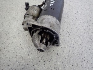 SUZUKI SX4 06-12 1.9 DDIS ROZRUSZNIK SILNIKA 2/6 MINIATURA