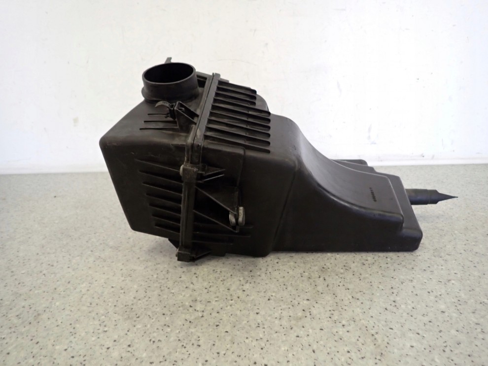 SUZUKI SX4 SEDICI 1.9 DIESEL 06- OBUDOWA FILTRA POWIETRZA 5/7