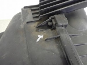 SUZUKI SX4 SEDICI 1.9 DIESEL 06- OBUDOWA FILTRA POWIETRZA 2/7 MINIATURA