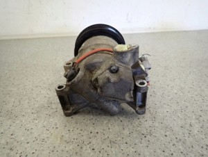 TOYOTA YARIS II 1.4d 06- KOMPRESOR KLIMATYZACJI 5/6 MINIATURA