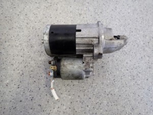 SUZUKI SWIFT MK7 1.2i 10- ROZRUSZNIK SILNIKA 3/5 MINIATURA