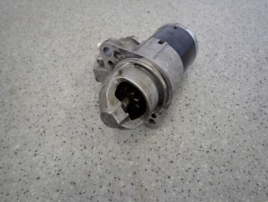 SUZUKI SWIFT MK7 1.2i 10- ROZRUSZNIK SILNIKA 5/5 MINIATURA