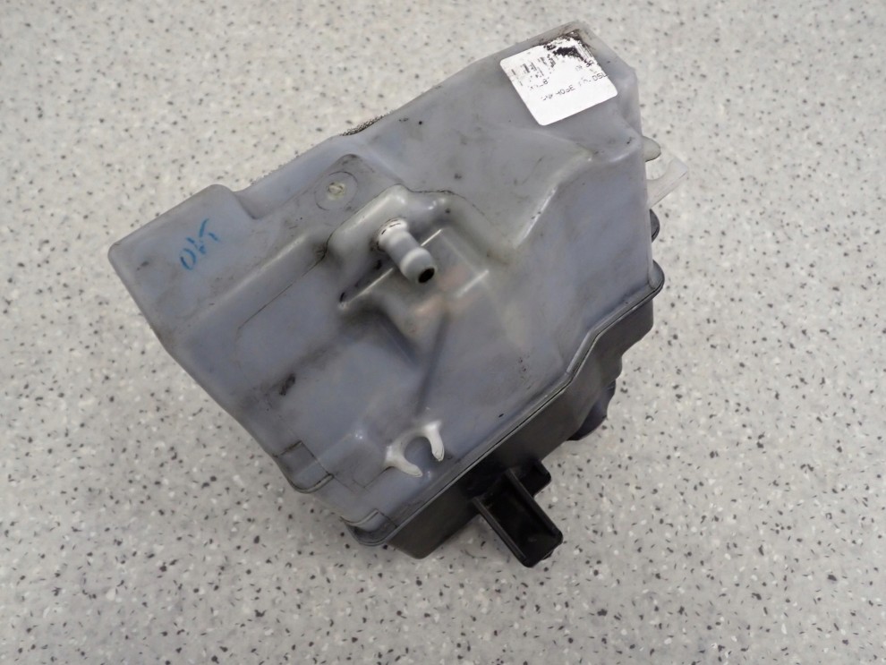 HYUNDAI i10 07-11 ZBIORNICZEK WYRÓWNAWCZY PŁYNU 4/4