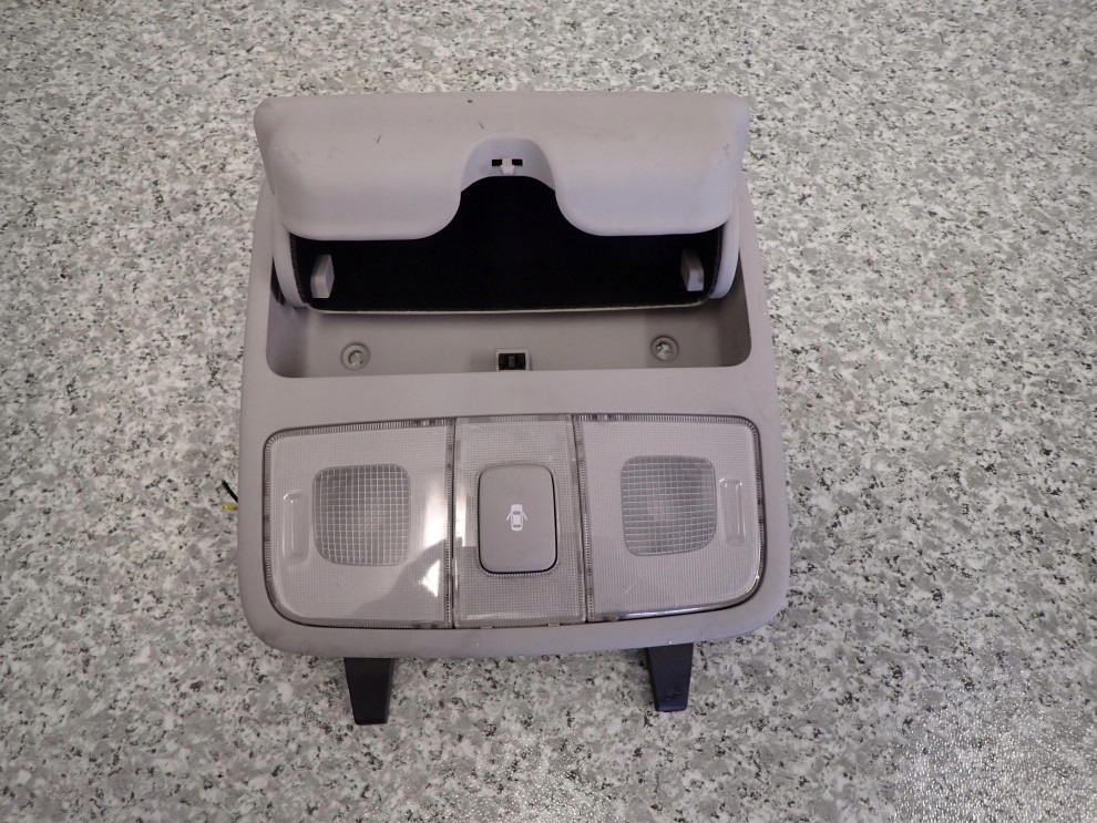 HYUNDAI i30 07-12 LAMPKA KABINY PLAFONIERKA LAMPA SCHOWEK 2/4