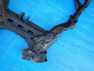 MAZDA 6 MAZDA6 02-07 SANKI BELKA POD SILNIK 4/10 MINIATURA