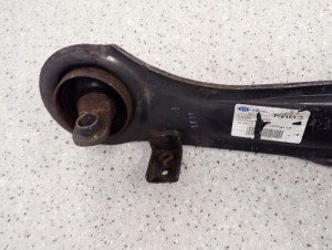 KIA CARENS III 06-11 WAHACZ TYLNY PRAWY 3/5 MINIATURA