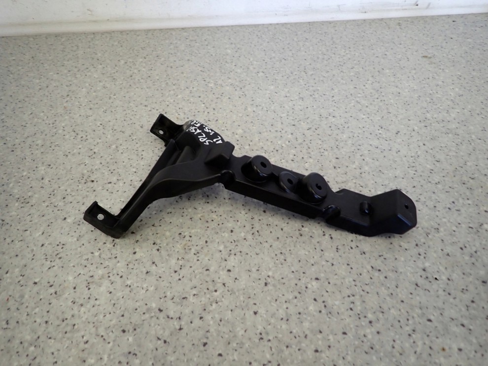 SUZUKI SPLASH LIFT 12-14 WSPORNIK ZAMKA MASKI ATRAPY 3/5