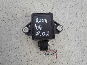 TOYOTA RAV 4 01-05 CZUJNIK TORU JAZDY ESP 4/4 MINIATURA