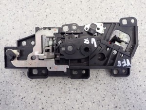 CIVIC VIII UFO 06-11 KLAMKA PRZEDNIA PRAWA WEWNĘTRZNA 2/2 MINIATURA