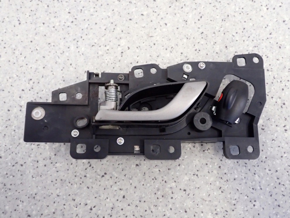 CIVIC VIII UFO 06-11 KLAMKA PRZEDNIA LEWA WEWNĘTRZNA 1/2