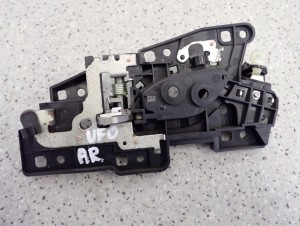 CIVIC VIII UFO 06-11 KLAMKA TYLNA PRAWA WEWNĘTRZNA 2/2 MINIATURA