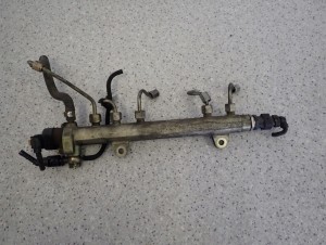 SUZUKI SWIFT IGNIS 05- 1,3 DDIS LISTWA WTRYSKOWA 5/5 MINIATURA