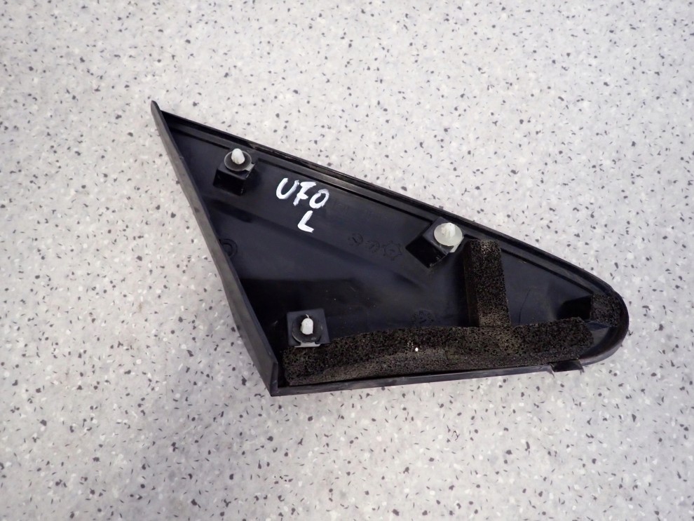 HONDA CIVIC UFO VIII 06-11 PLASTIK TRÓJKĄT BŁOTNIKA LEWY 3/3