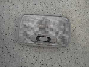 CIVIC VIII UFO 06-11 LAMPKA TYLNA OŚWIETLENIA KABINY