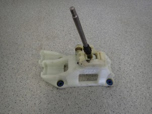 KIA SOUL 09- LEWAREK ZMIANY BIEGÓW 2/5 MINIATURA