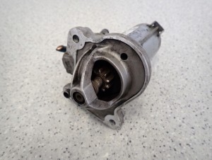 MAZDA2 MAZDA 2 II DE 1.4 DIESEL 08- ROZRUSZNIK SILNIKA 4/6 MINIATURA