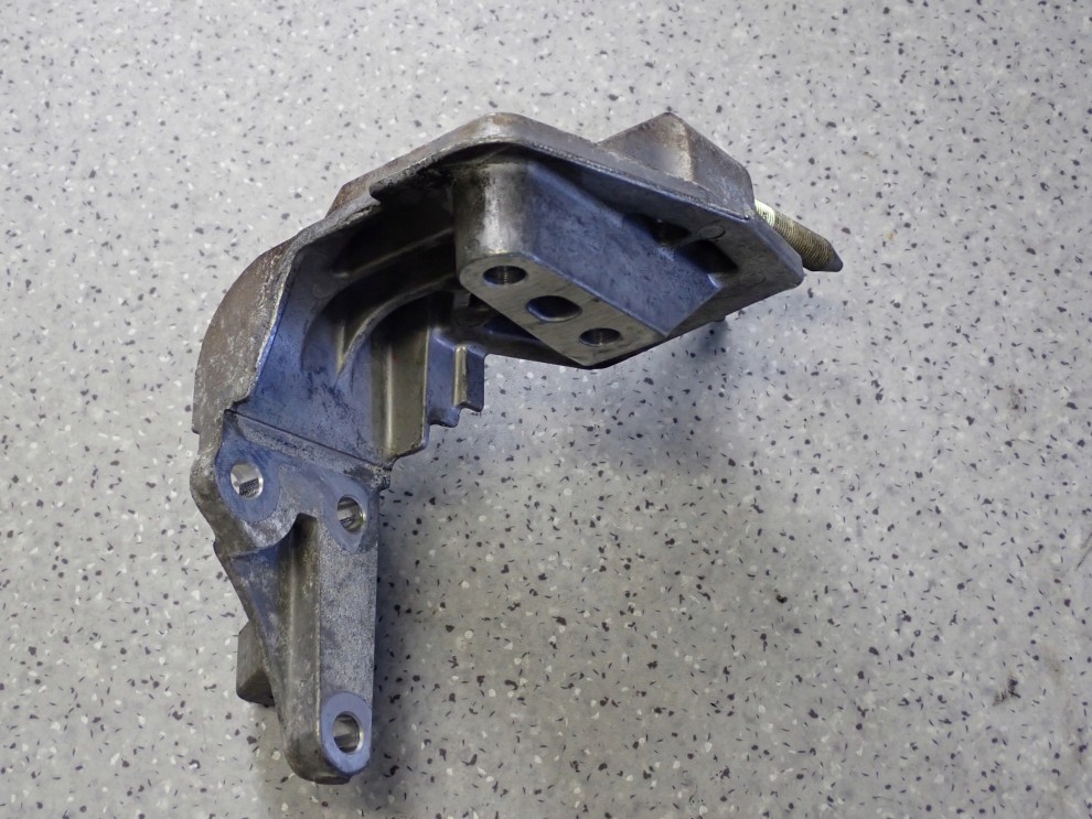 HONDA CIVIC VII GEN 01-05 1.4 ŁAPA SILNIKA ROZRZĄDU 5/5