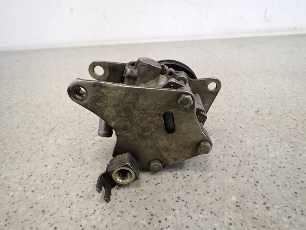 NISSAN MICRA K11 BENZYNA 98-02 POMPA WSPOMAGANIA 2/5