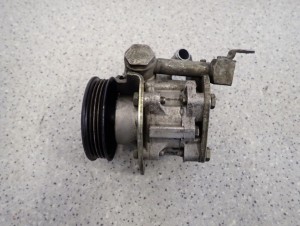 NISSAN MICRA K11 BENZYNA 98-02 POMPA WSPOMAGANIA 3/5 MINIATURA