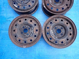 SUZUKI SPLASH 08- FELGI STALOWE KOMPLET 14x5J 4x100 ET45 2/11 MINIATURA