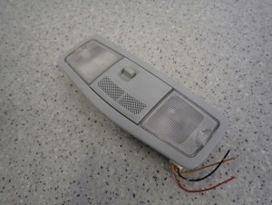 MITSUBISHI LANCER VIII 08- LAMPKA OŚWIETLENIA KABINY 2/4 MINIATURA