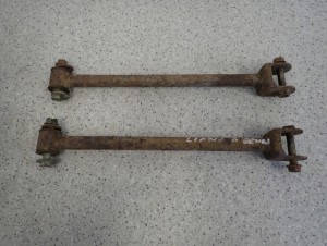 SUZUKI LIANA 02- WAHACZ TYLNY LEWY LUB PRAWY POPRZECZNY