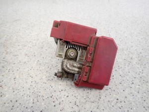 MITSUBISHI GRANDIS 2.0 DID 03-10 KLEMA PLUSOWA 2/5 MINIATURA