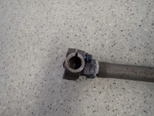 KIA RIO II 05-10 KRZYŻAK KOLUMNY KIEROWNICZEJ 4/5 MINIATURA