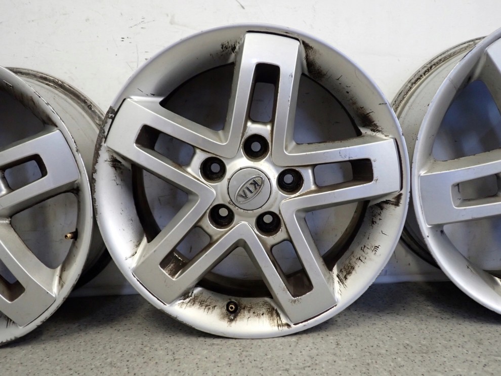 KIA SOUL 09- FELGI ALUMINIOWE ALUFELGI KOMPLET 16x6.5 ET51 4/9