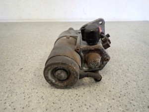 KIA SPORTAGE II HYUNDAI TUCSON 04- 2.0 CRDI ROZRUSZNIK SILNIKA 36100-27010 5/6 MINIATURA