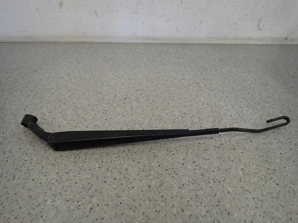 TOYOTA COROLLA E12 SB 02- RAMIE WYCEIRACZKI PRZEDNIE LEWE 1/6