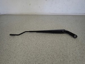 TOYOTA COROLLA E12 SB 02- RAMIE WYCEIRACZKI PRZEDNIE LEWE 4/6 MINIATURA