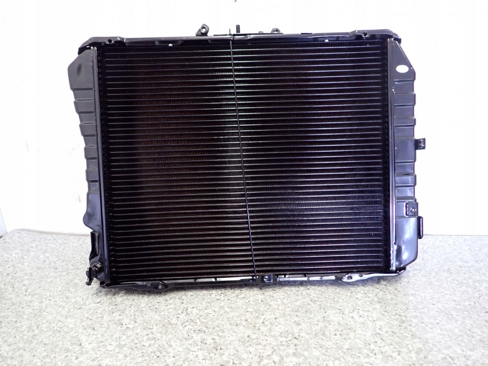 TOYOTA HIACE 2.4TD 89-95 CHŁODNICA WODY NOWA 1/4