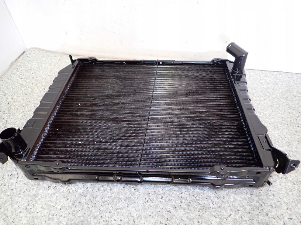 TOYOTA HIACE 2.4TD 89-95 CHŁODNICA WODY NOWA 3/4