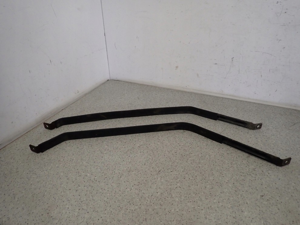 TOYOTA VERSO 09-13 OBEJMY OPASKI MOCOWANIE ZBIORNIKA PALIWA BAKU 5/7