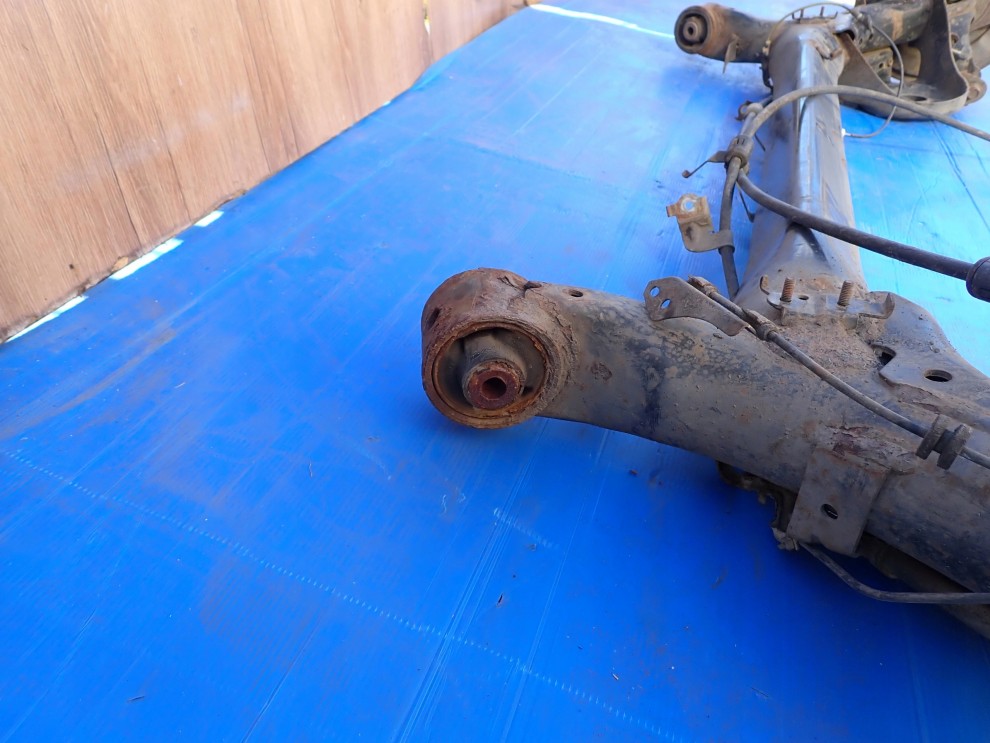 TOYOTA VERSO 09-13 BELKA ZAWIESZENIA TYLNEGO 7/11