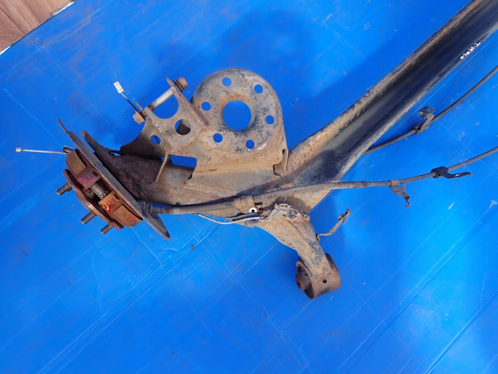 TOYOTA VERSO 09-13 BELKA ZAWIESZENIA TYLNEGO 9/11