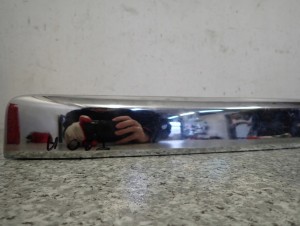 NISSAN XTRAIL T30 01- LISTWA KLAPY TYLNEJ LAMPKI TABLICY 3/10 MINIATURA