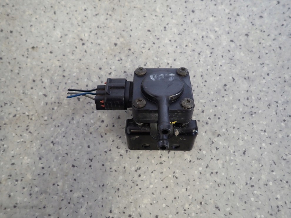 TUCSON SANTA FE SONATA SPORTAGE CARENS 2.0 CRDI CZUJNIK RÓŻNICY CIŚNIEŃ 4/5