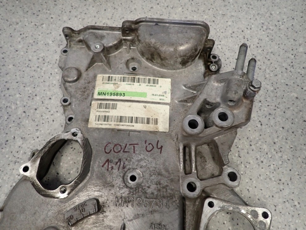 MITSUBISHI COLT 04-08 1.1 BENZYNA OSŁONA OBUDOWA ROZRZĄDU POMPA OLEJU 3/8